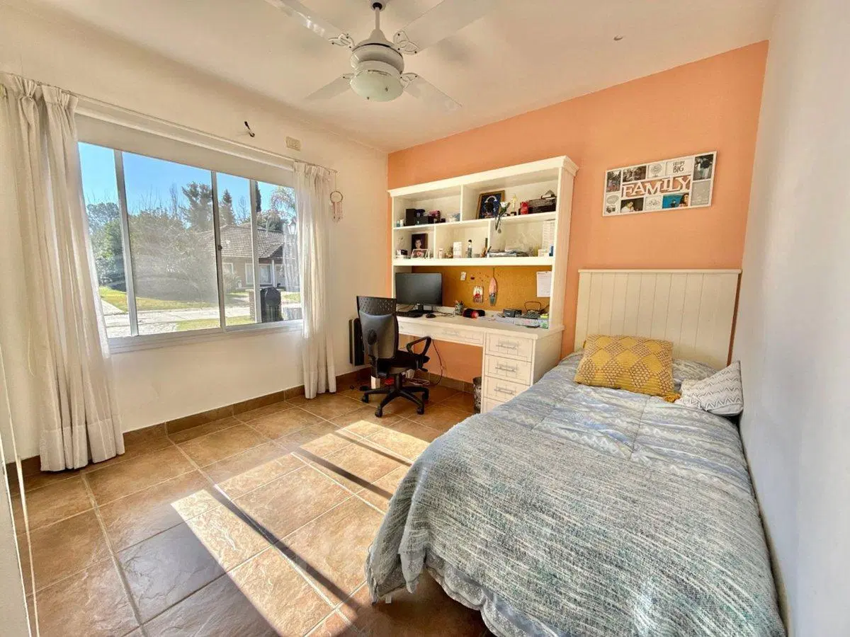 VENTA CASA 5 AMBIENTES APTO CRED BOCA RATON PILAR. 3