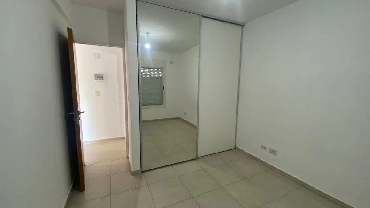 Venta Depto 2 Amb Caseros Centro C/Balcón 3