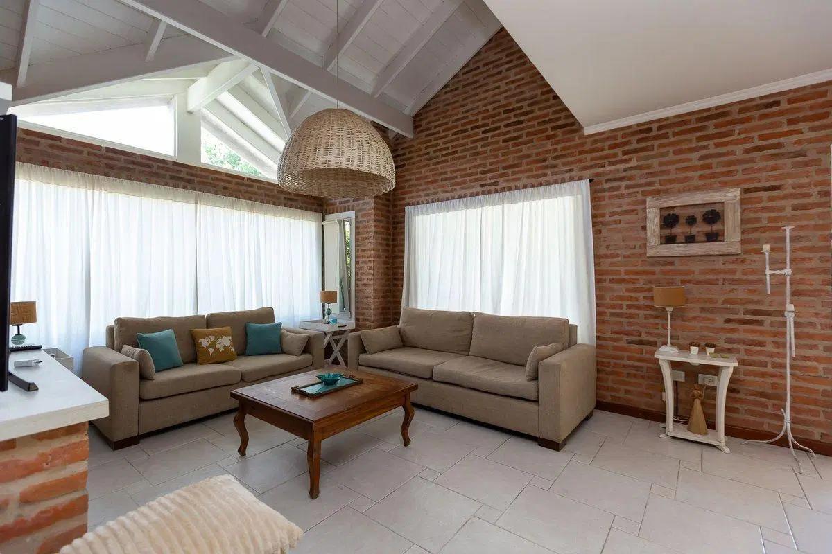 VENTA CASA 4 AMB EN BANCO PROVINCIA - PERMUTA 4