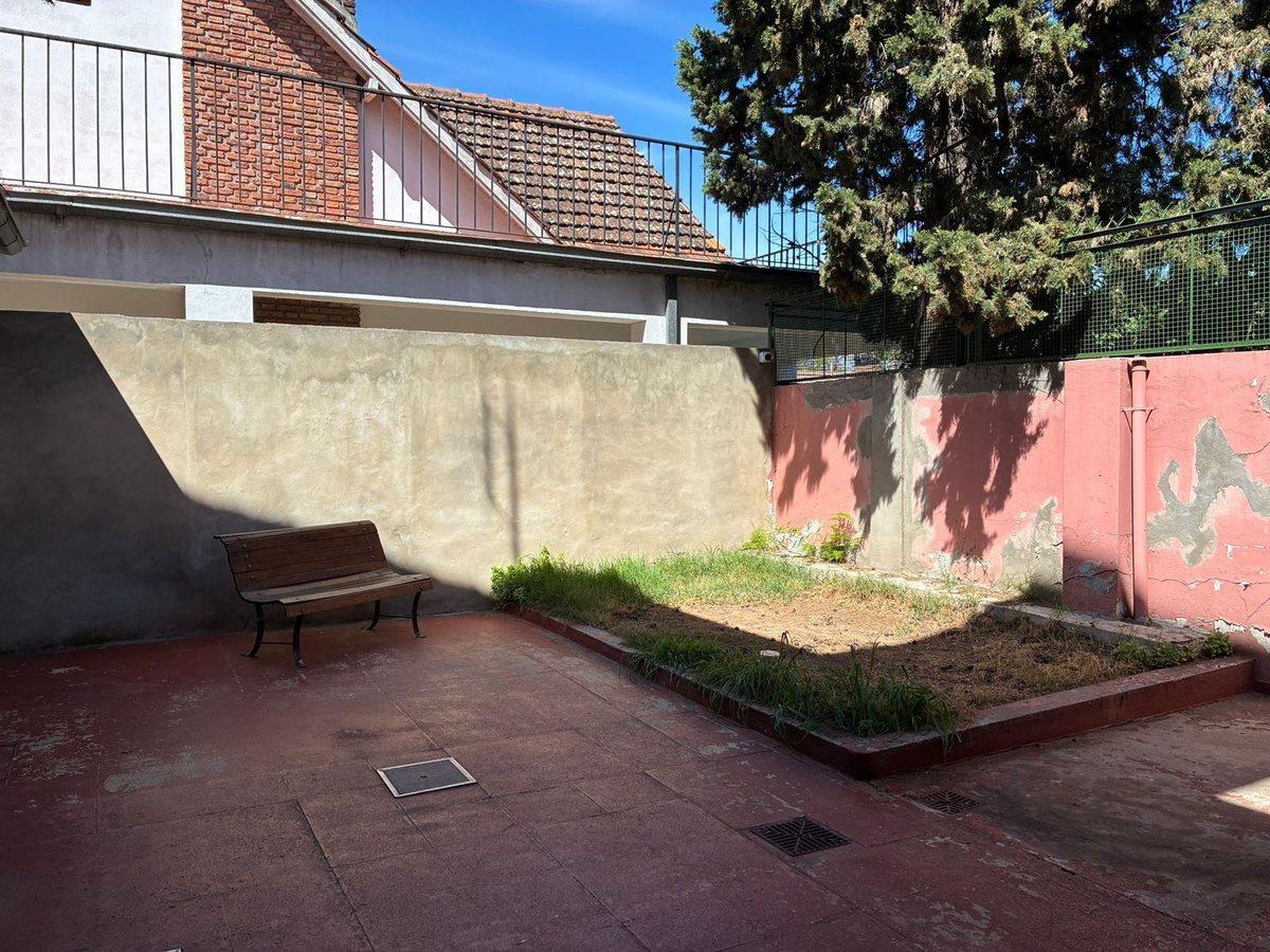 Foto de VENTA CASA 5 AMB HURLINGHAM APT CREDITO, imagen 4
