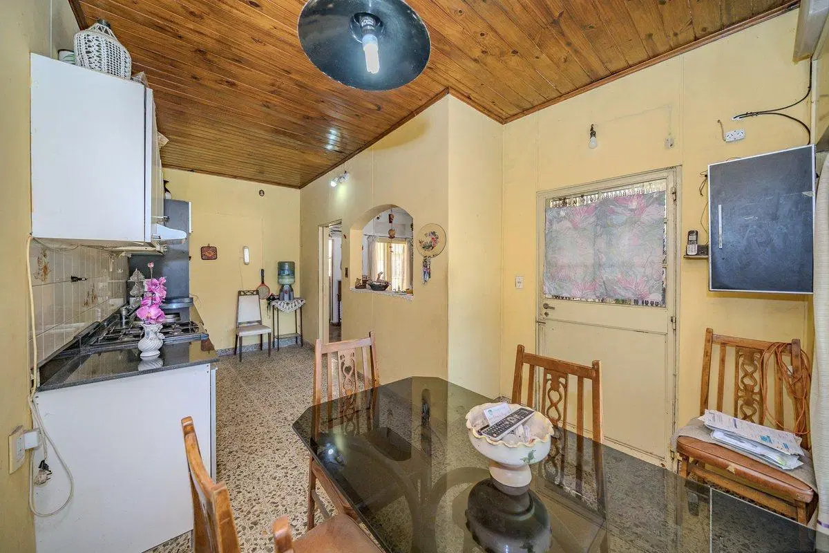 VENTA CASA 3 AMB C/ JARDIN-TALLER- VILLA BOSCH 8