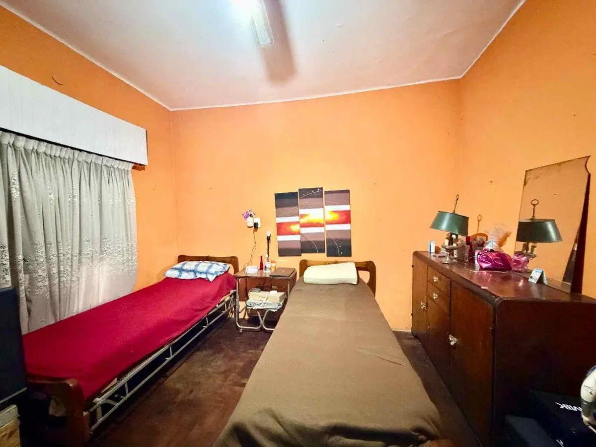 Venta/Permuta PH 3 amb. c/ patio y terraza Caseros 8