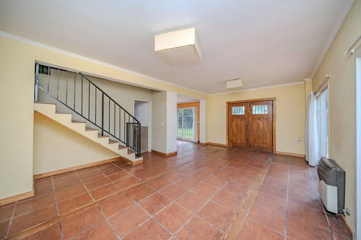 VENTA CHALET 5 AMBIENTES CON PILETA Y QUINCHO 3