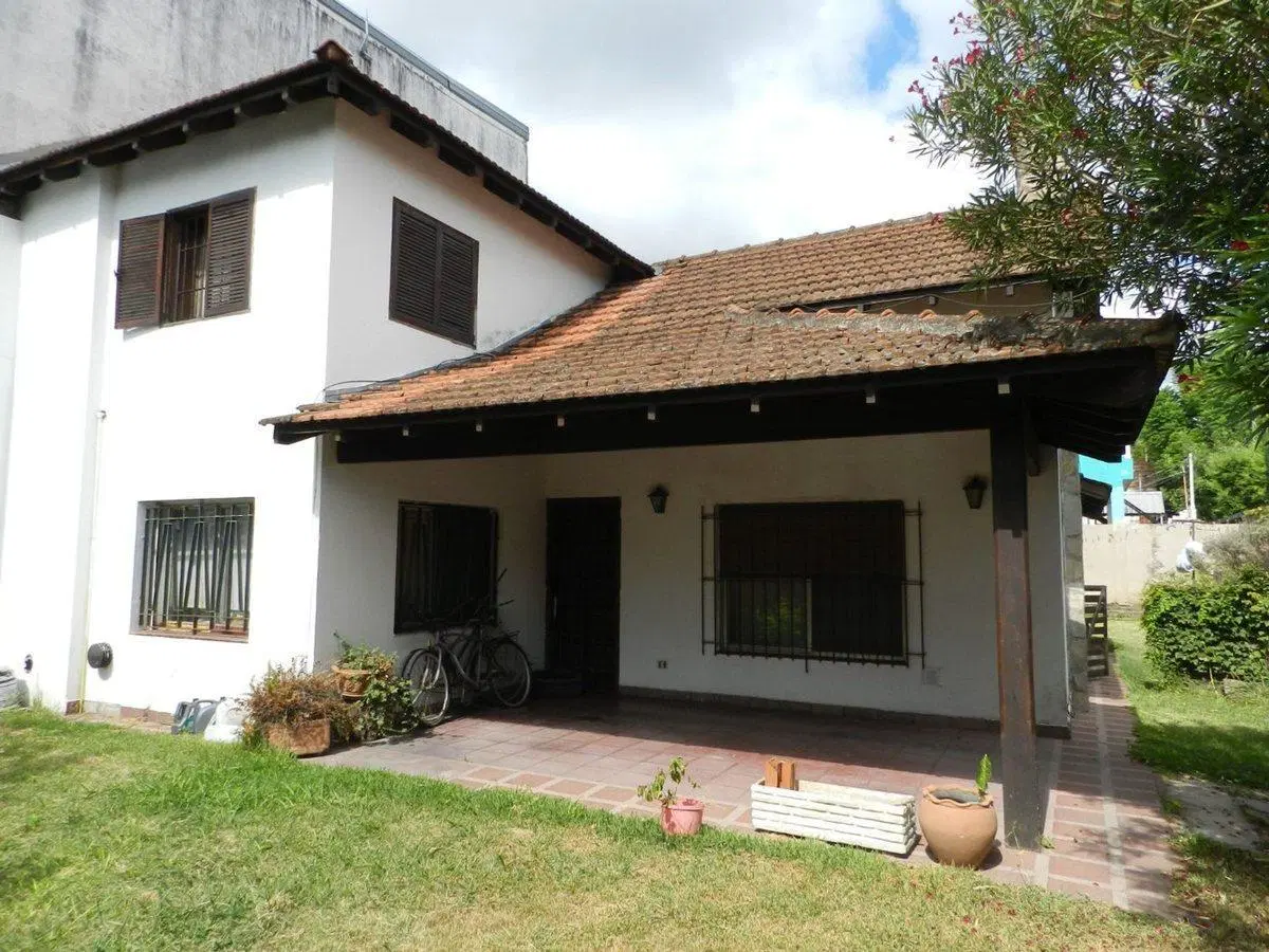 VENTA CASA 4 AMBIENTES EN DON TORCUATO-APTO CRED. 2