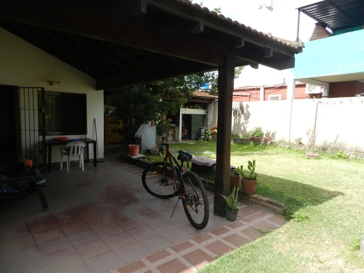 VENTA CASA 4 AMBIENTES EN DON TORCUATO-APTO CRED. 5