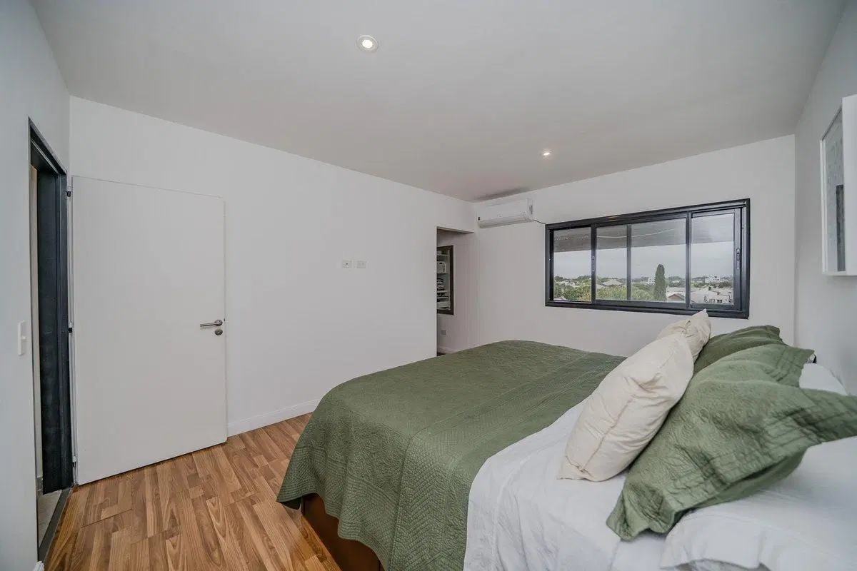 VENTA DUPLEX 4 AMB C/COCHERA-TERRAZA PROPIA MUNRO 2