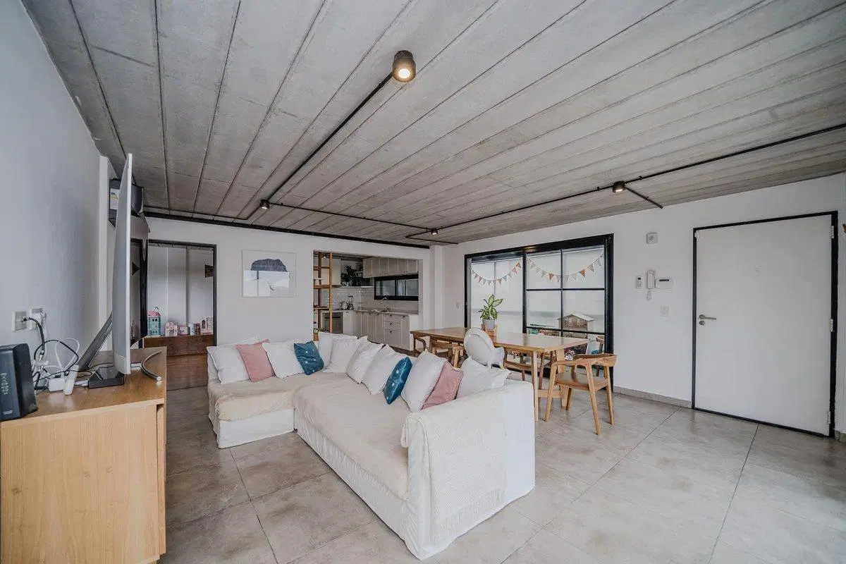 VENTA DUPLEX 4 AMB C/COCHERA-TERRAZA PROPIA MUNRO 5