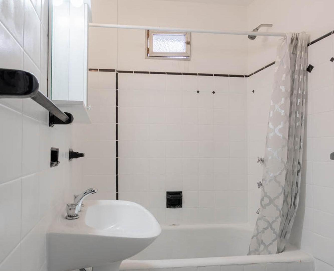 Foto de VENTA DPTO 2 AMB EN VILLA MITRE APTO CREDITO, imagen 1