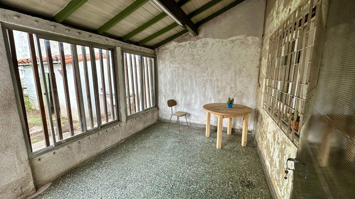 Foto de CASA 4 AMBIENTES Y LOCAL-VILLA LUZURIAGA-PERMUTA, imagen 1