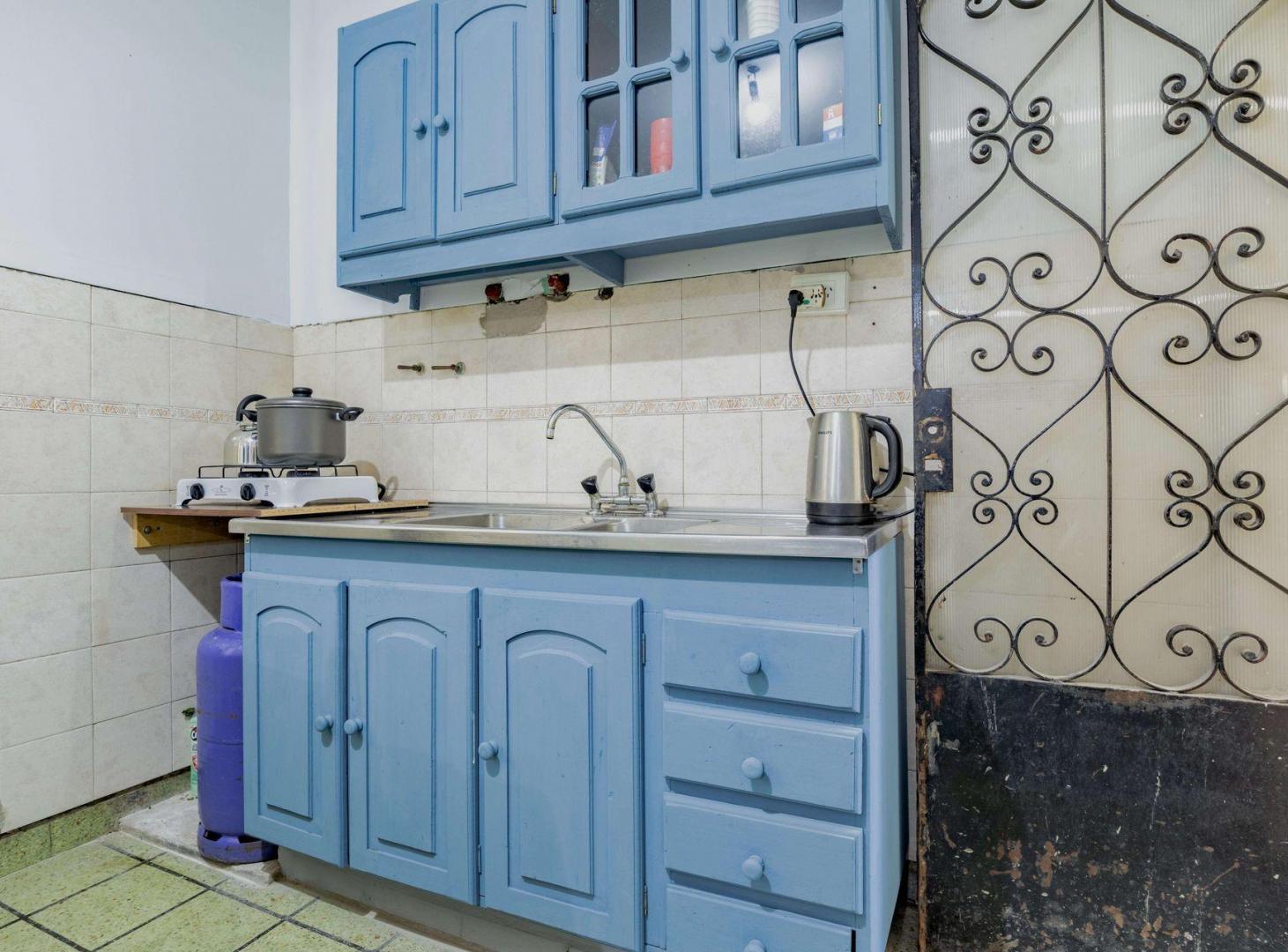 Foto de VENTA CASA 3 AMBIENTES COCHERA Y PARQUE EN CASEROS, imagen 3