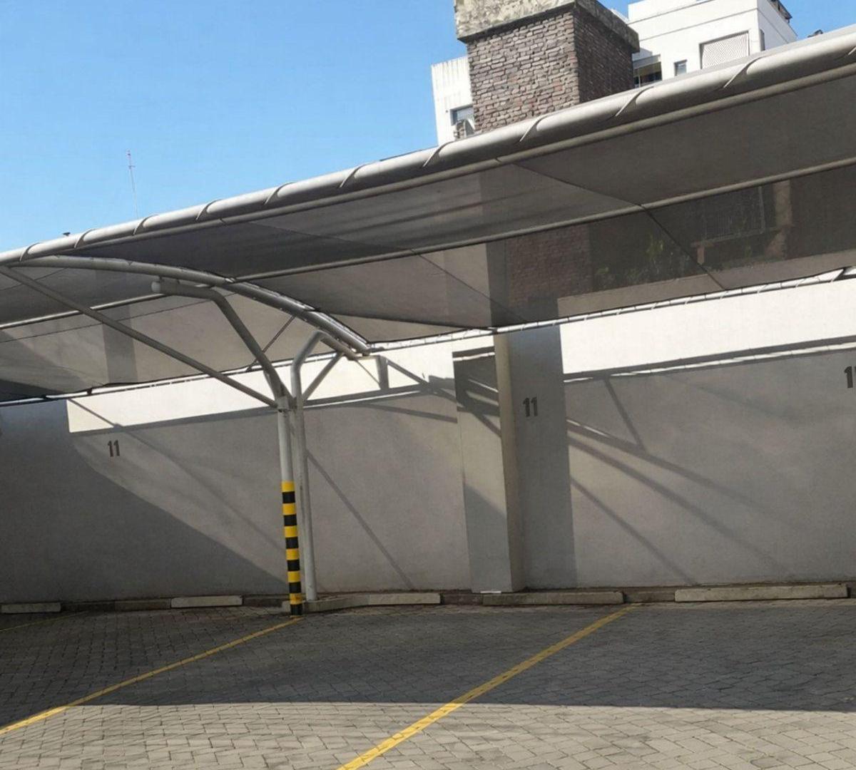 Foto de COCHERA EN ZONA CENTRO DE CASEROS, imagen 3