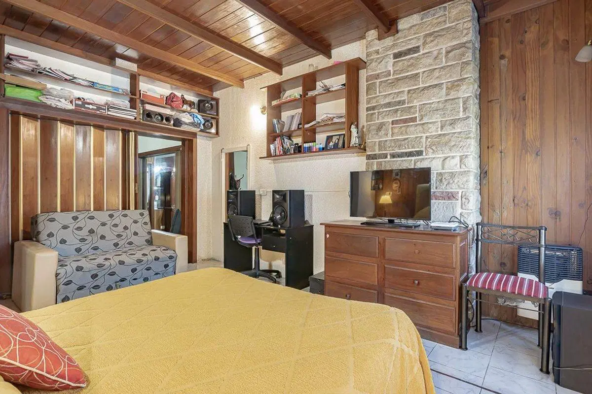 VENTA CASA C/ PISCINA JARDIN QUINCHO EN HURLINGHAM 1