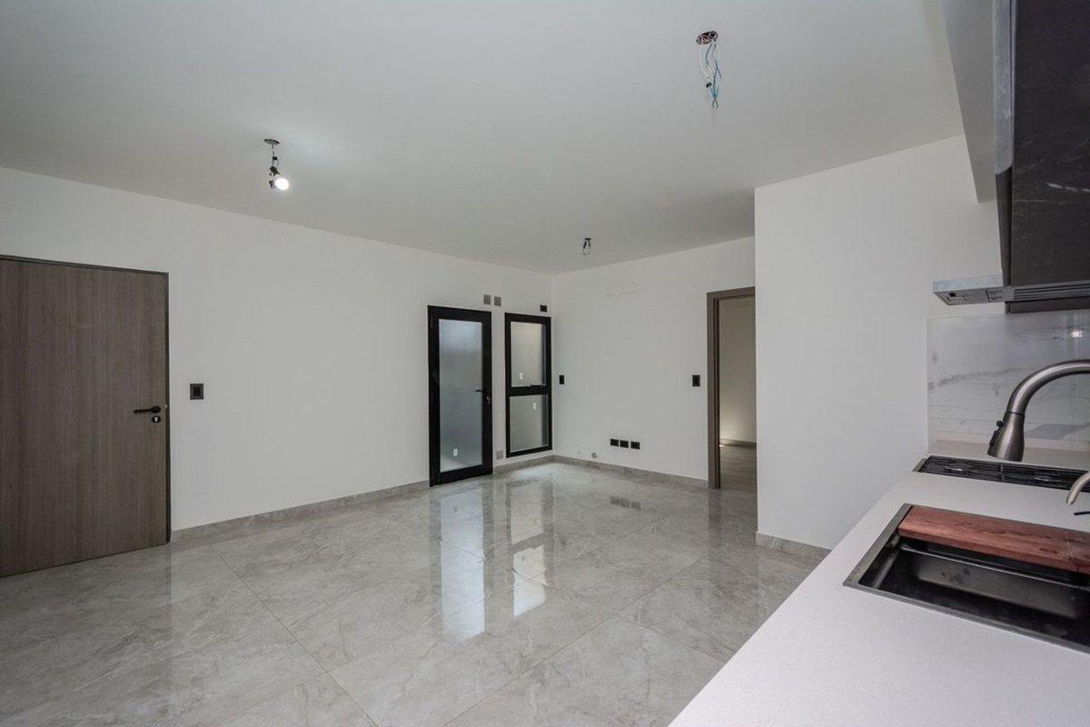 Foto de VENTA DE DEPARTAMENTO 2 AMBIENTES V LURO PERMUTA, imagen 5