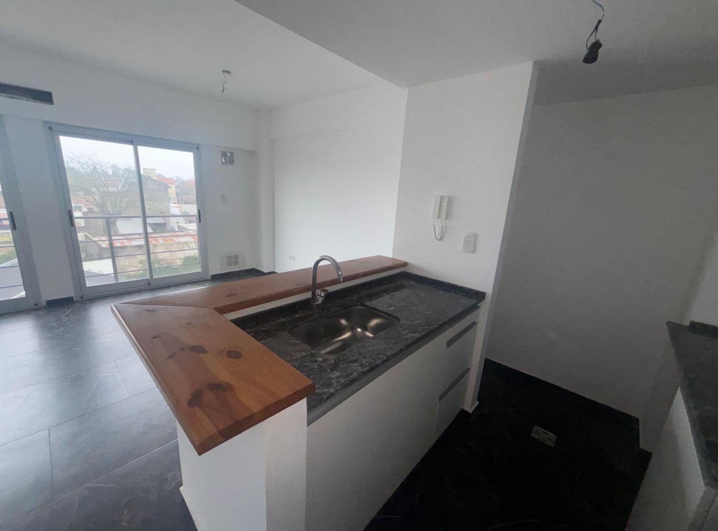 Foto de VENTA MONOAMBIENTE A ESTRENAR SANTOS LUGARES, imagen 1