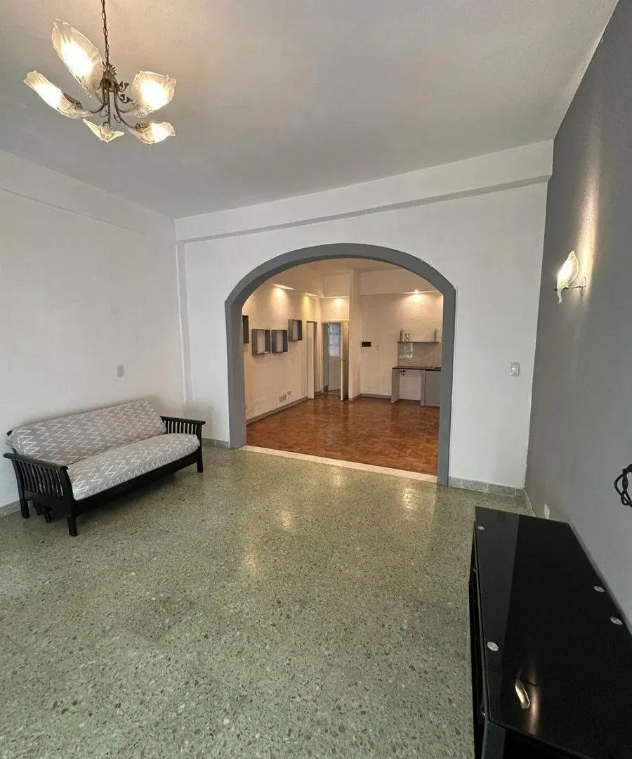VENTA PH 4 AMBIENTES SAENZ PEÑA AL FRENTE PERMUTA 4