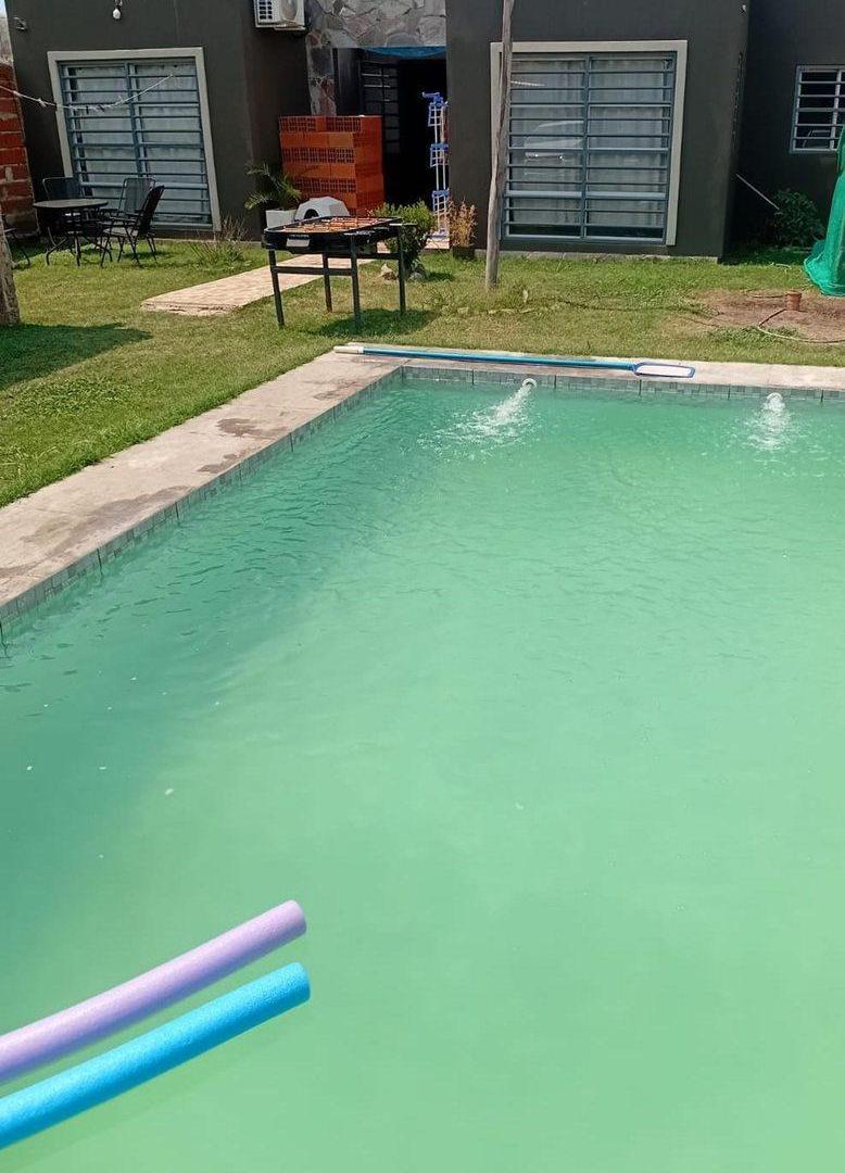 VENTA DE CASA EN LOTEO SANTA ANA  PERMUTA