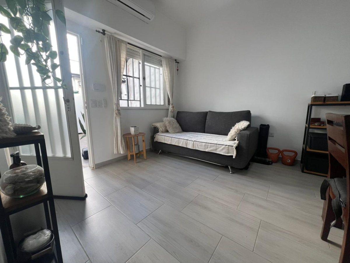 Foto de VENTA PH 2 AMBIENTES PATIO SIN EXPENSAS, imagen 3