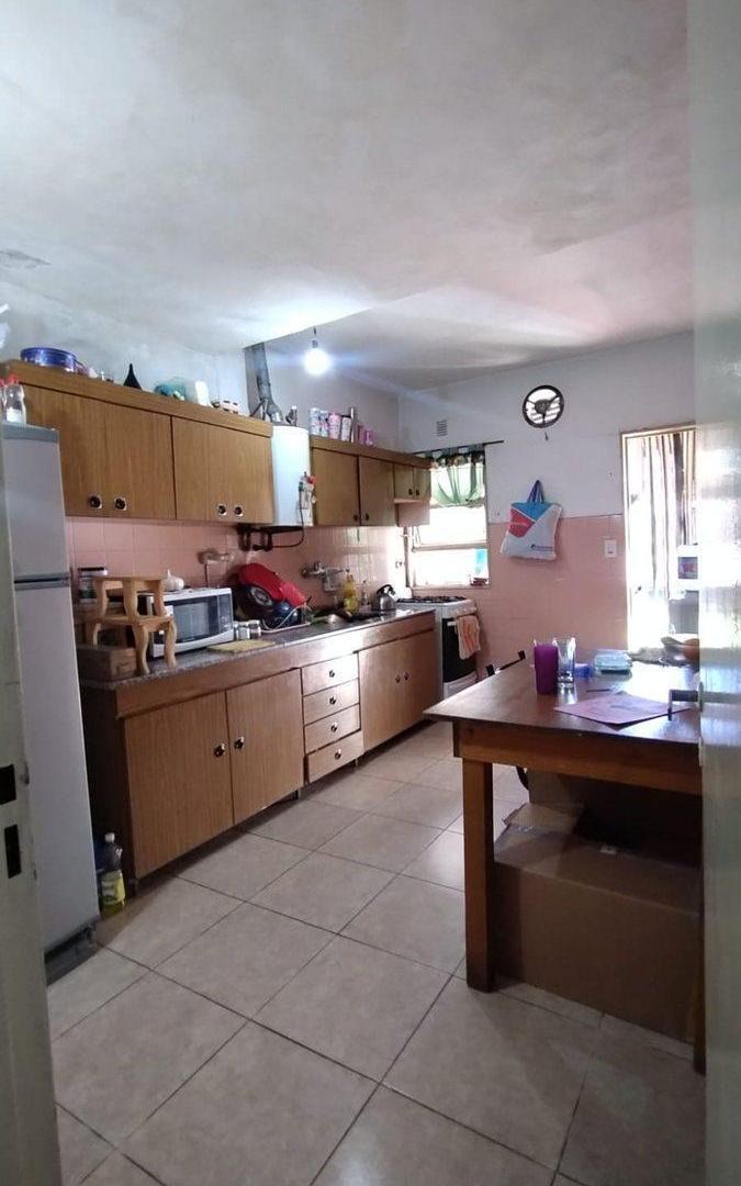 Foto de VENTA CASA 4 AMB PARQUE QUINCHO-GARAGE-PERMUTA, imagen 5