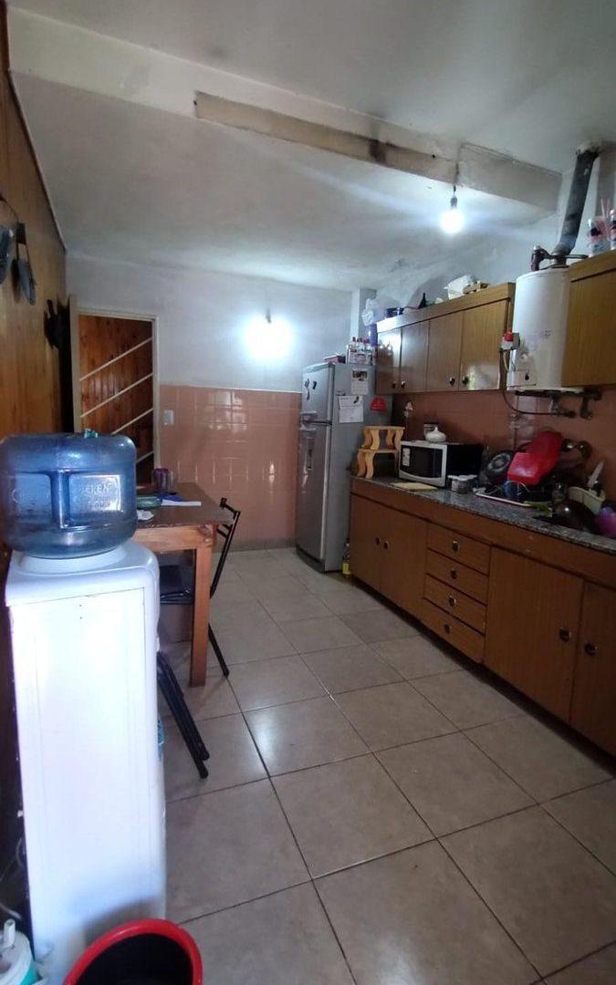 Foto de VENTA CASA 4 AMB PARQUE QUINCHO-GARAGE-PERMUTA, imagen 1