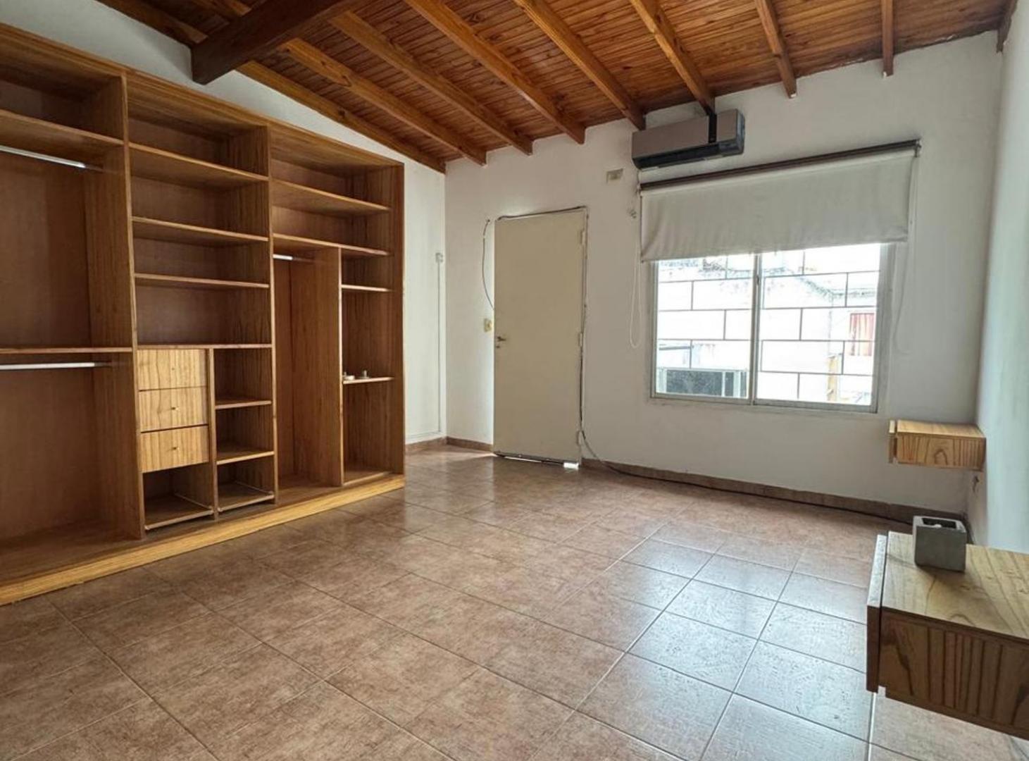 Foto de VENTA PH 2 AMBIENTES CON PATIO EN BANFIELD PERMUTA, imagen 3