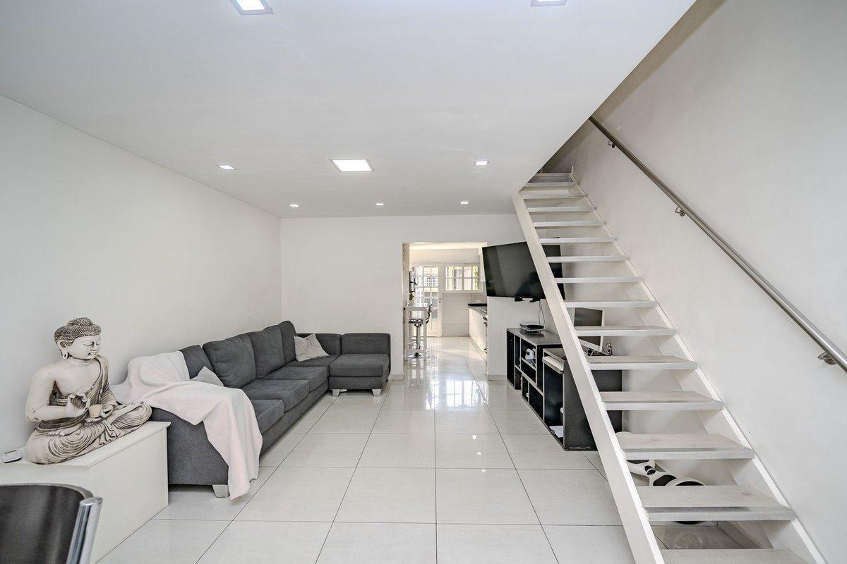 Foto de DUPLEX 3 AMB CON JARDIN Y COCHERA ENTRADA INDEPEND, imagen 4