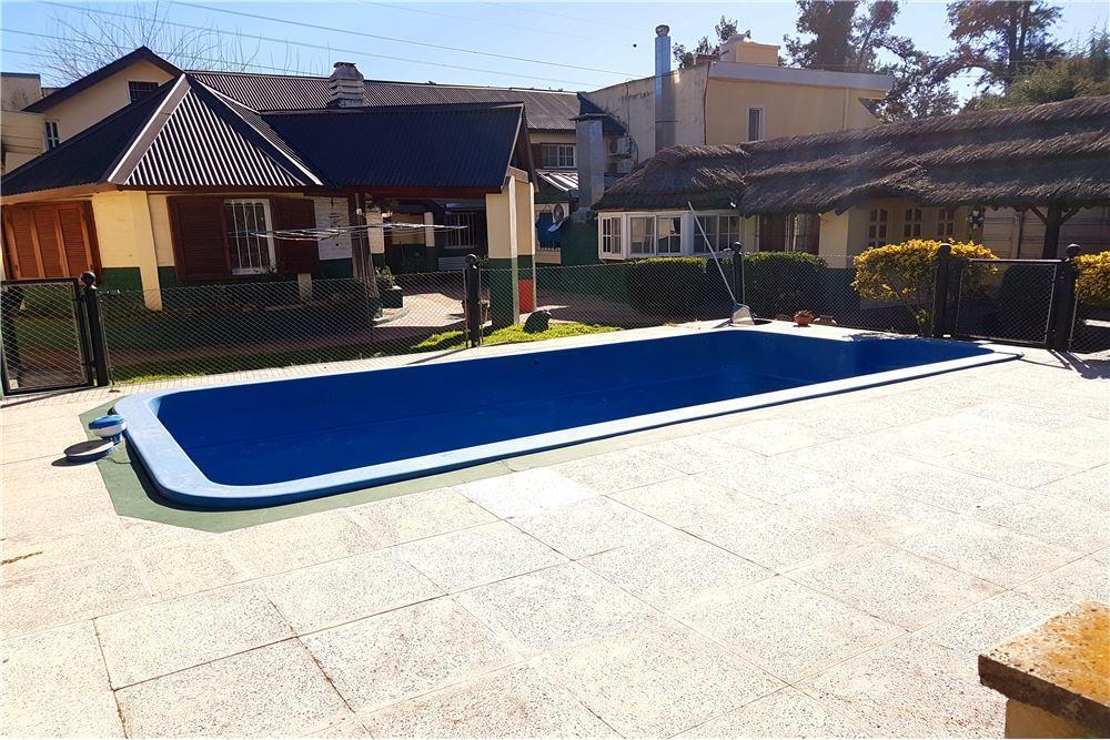 Foto de VENTA CASA 6 AMBIENTES CON PILETA QUINCHO EN PILAR, imagen 3