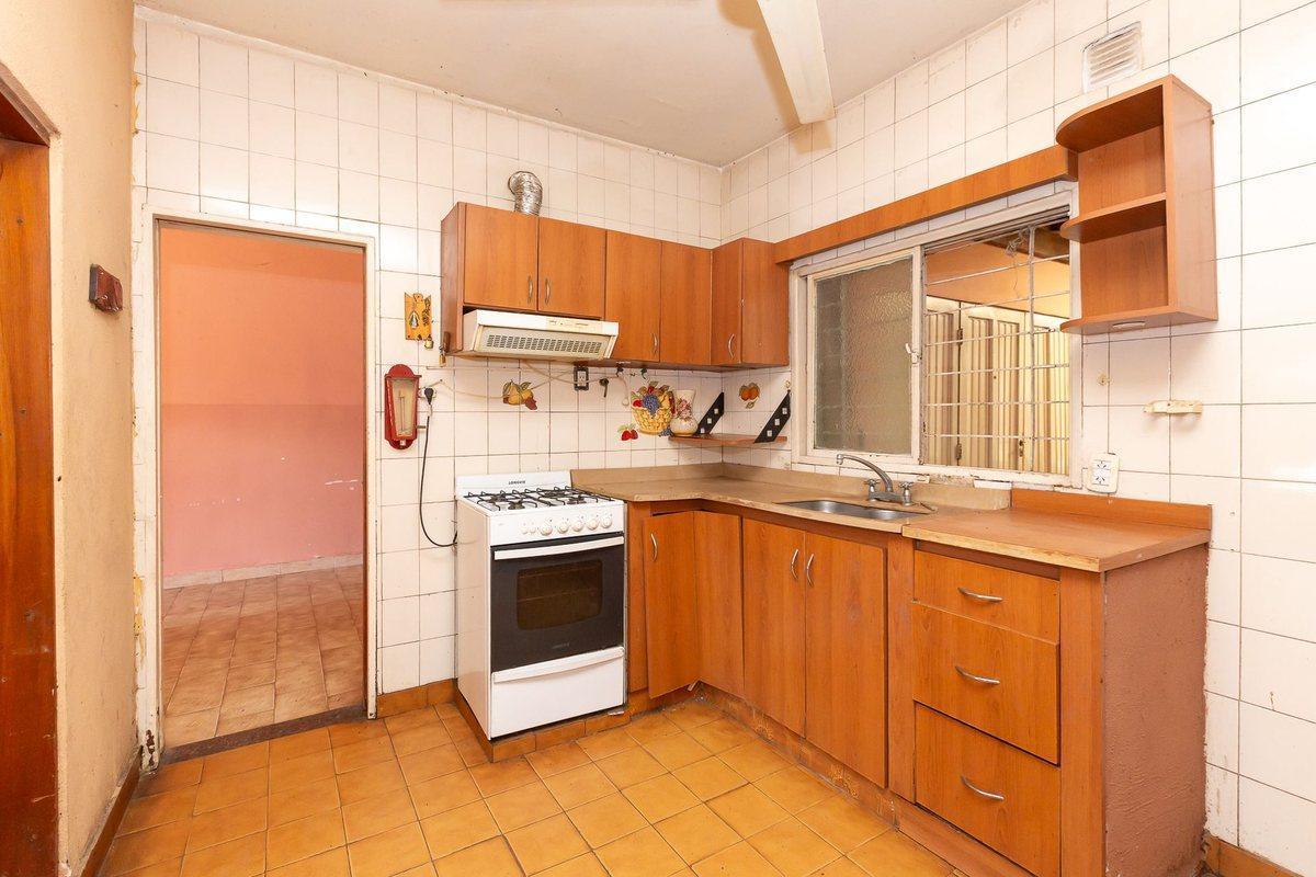 Foto de VENTA CASA EN MORON 4 AMB - PERMUTA, imagen 5