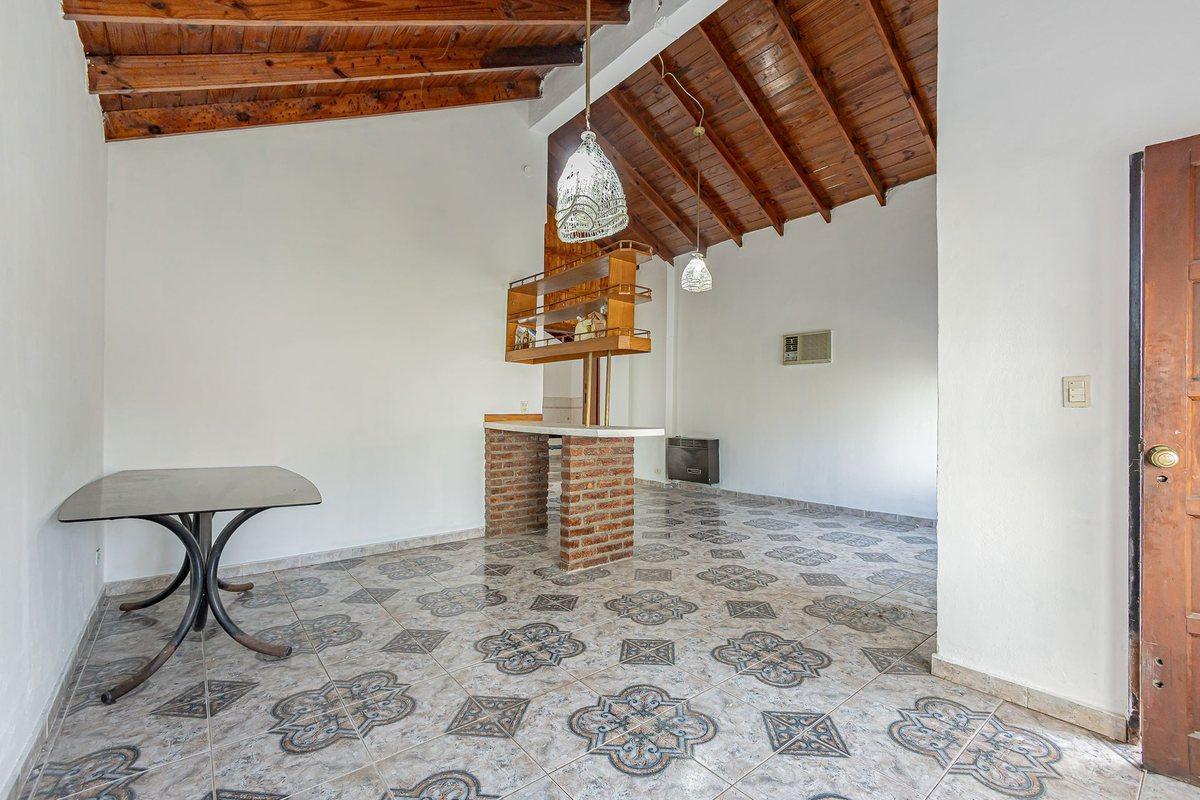 Foto de VENTA CASA HURLINGHAM 5 AMB - APTO CRÉDITO, imagen 3