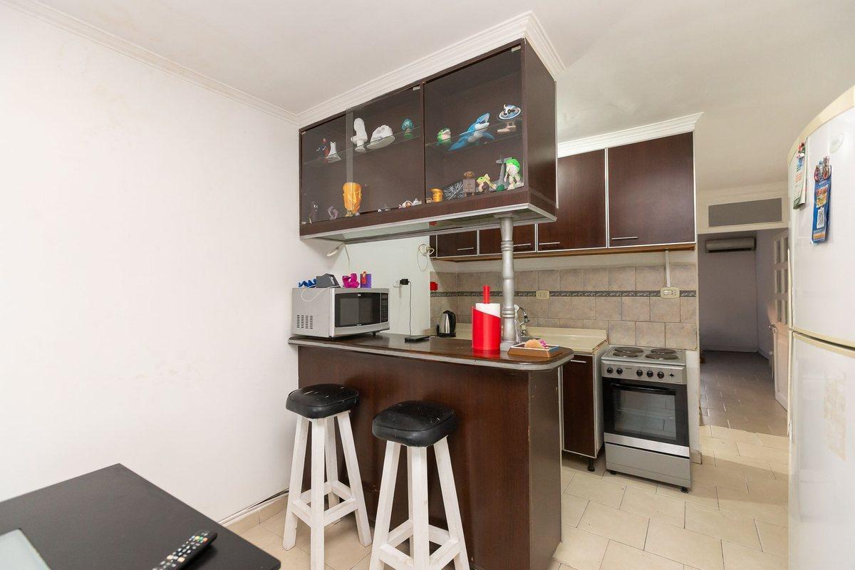 Foto de VENTA DPTO 2 AMB EN MORON - PERMUTA, imagen 1