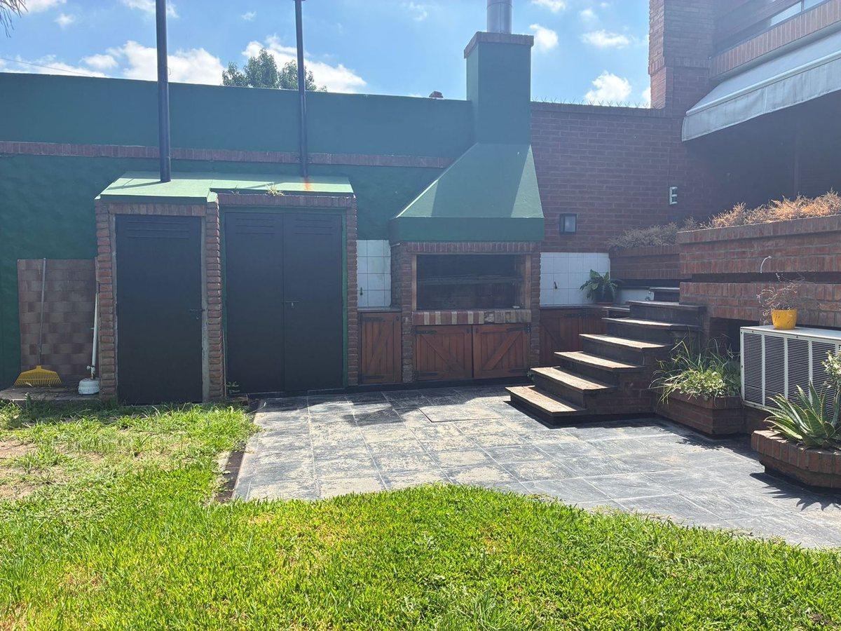 Foto de VENTA CASA 4 AMB PARQUE VILLA SARMIENTO APT CREDIT, imagen 3