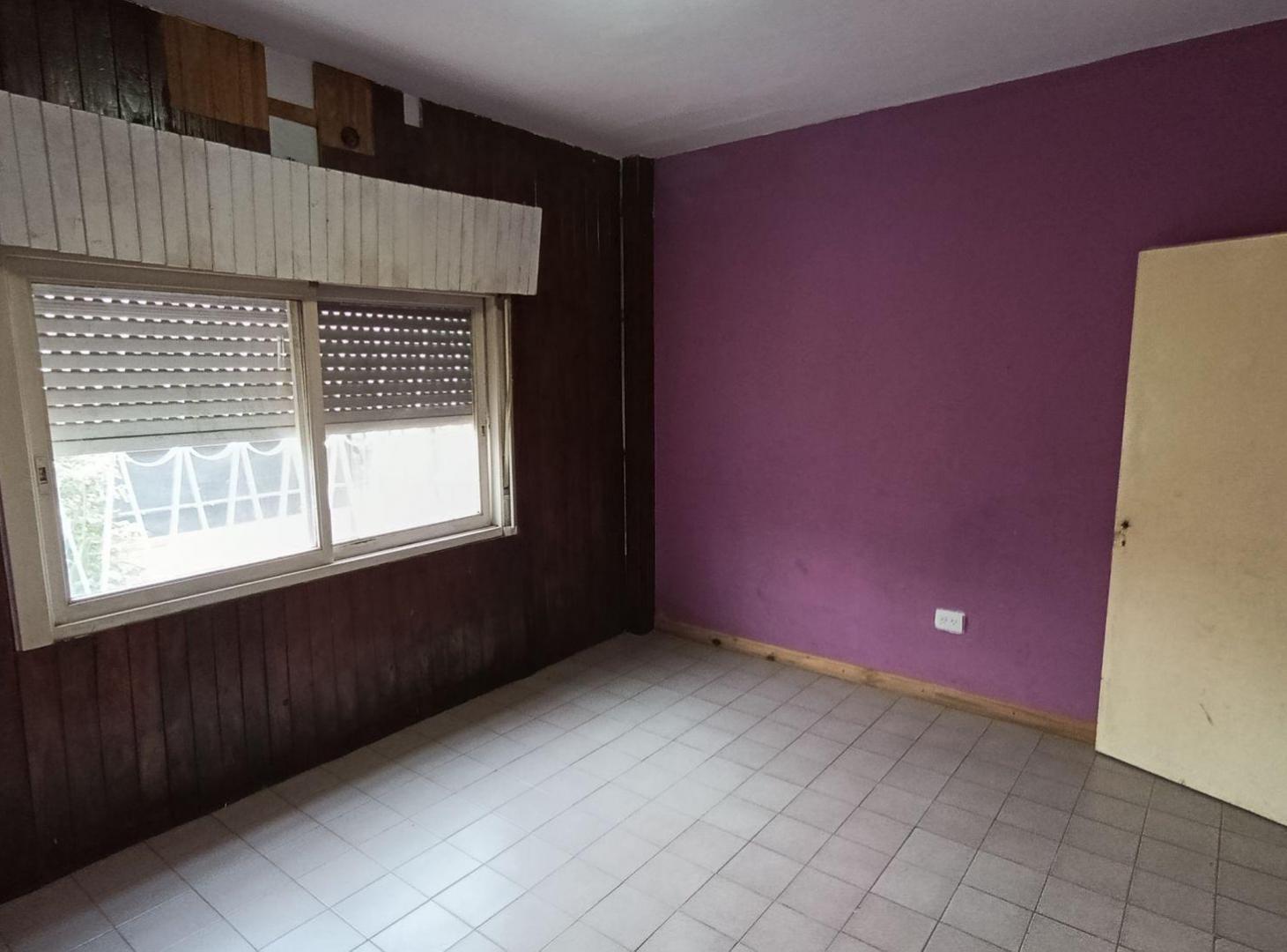 Foto de ALQUILER CASA 5 AMBIENTES DOS PLANTAS MORENO, imagen 5
