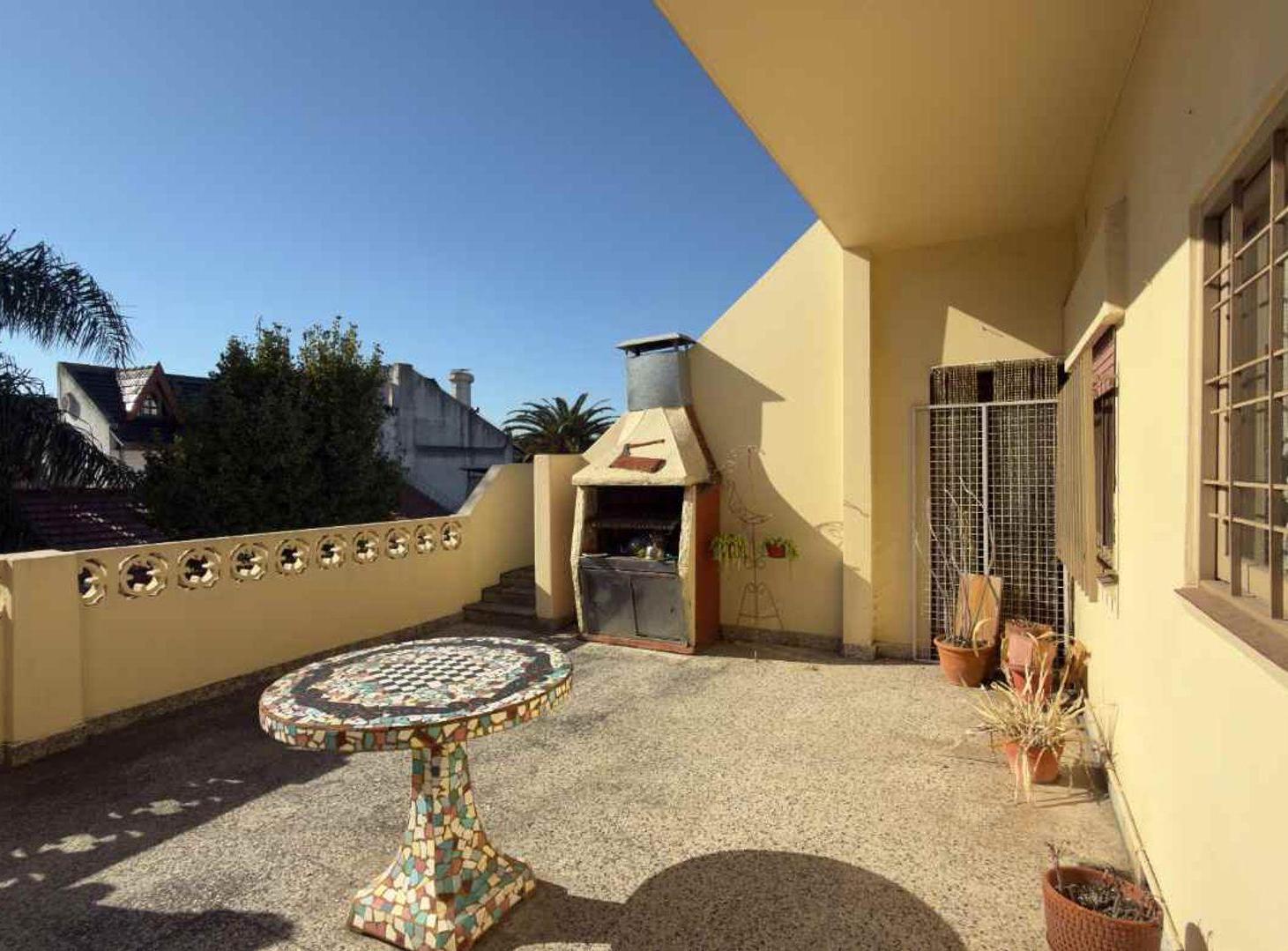 Foto de VENTA 2 GALPONES C/ FONDO+CASA 3 AMB EN SAN MARTIN, imagen 2