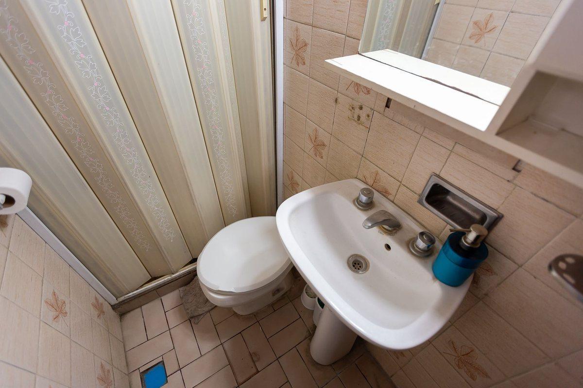 Foto de VENTA DE CASA EN HURLINGHAM OPORTUNIDAD!!, imagen 2