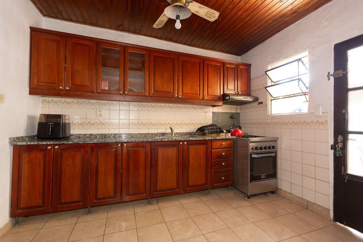 Foto de VENTA DE CASA EN HURLINGHAM OPORTUNIDAD!!, imagen 5