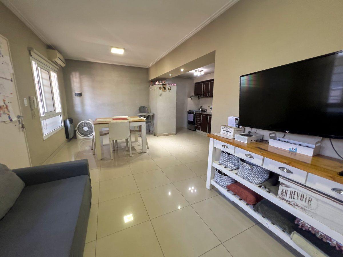 Foto de Venta Departamento 3 ambientes con cochera., imagen 4