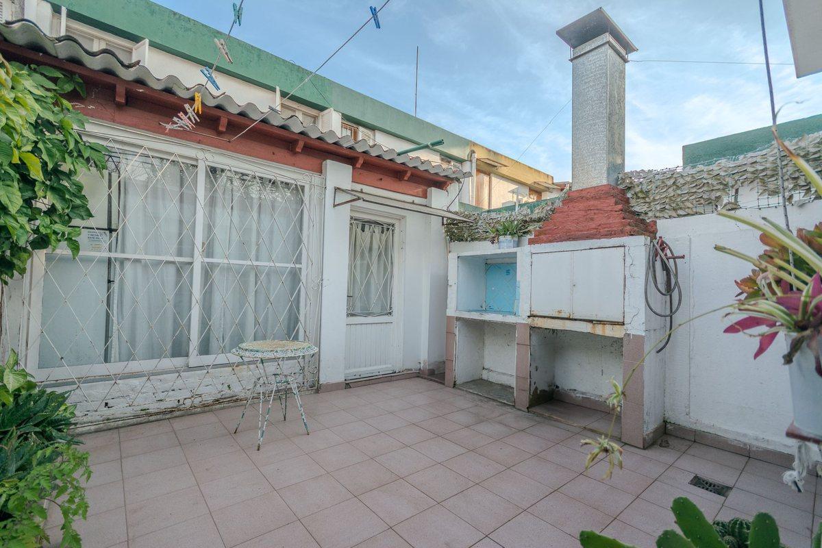 Foto de VENTA PH 4 AMB V BALLESTER COCHERA PERMUTA, imagen 5