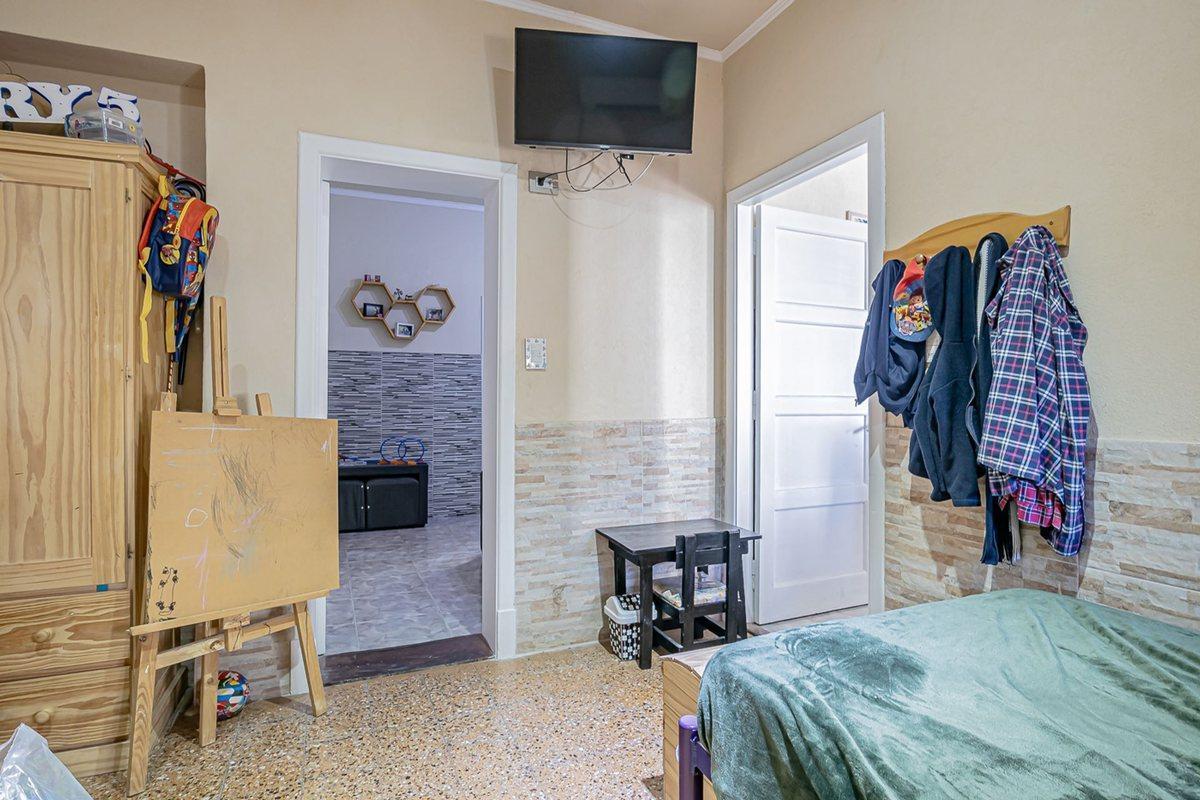 Foto de VENTA PH 3 AMB SIN EXPENSAS / TERRAZA / PERMUTA, imagen 5
