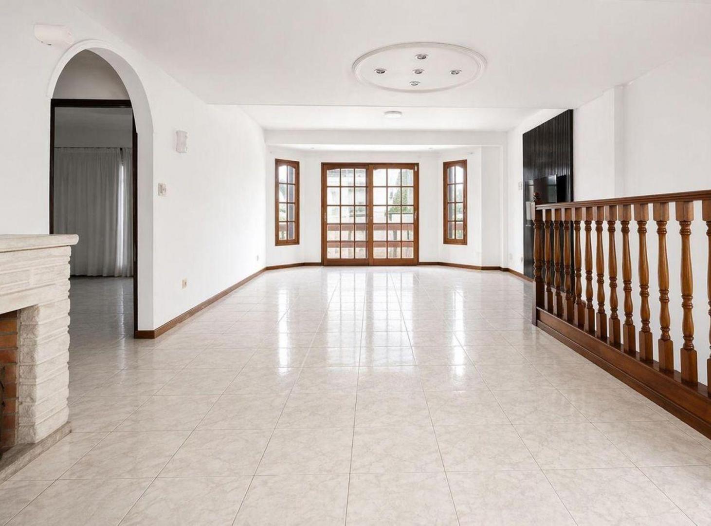 Foto de EXCLUSIVA CASA DE 5 AMB CON PILETA EN RAMOS MEJIA, imagen 1