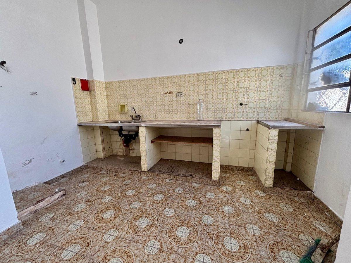 Foto de VENTA DE GALPON VIVIENDA 4 AMBIENTES PERMUTA, imagen 2