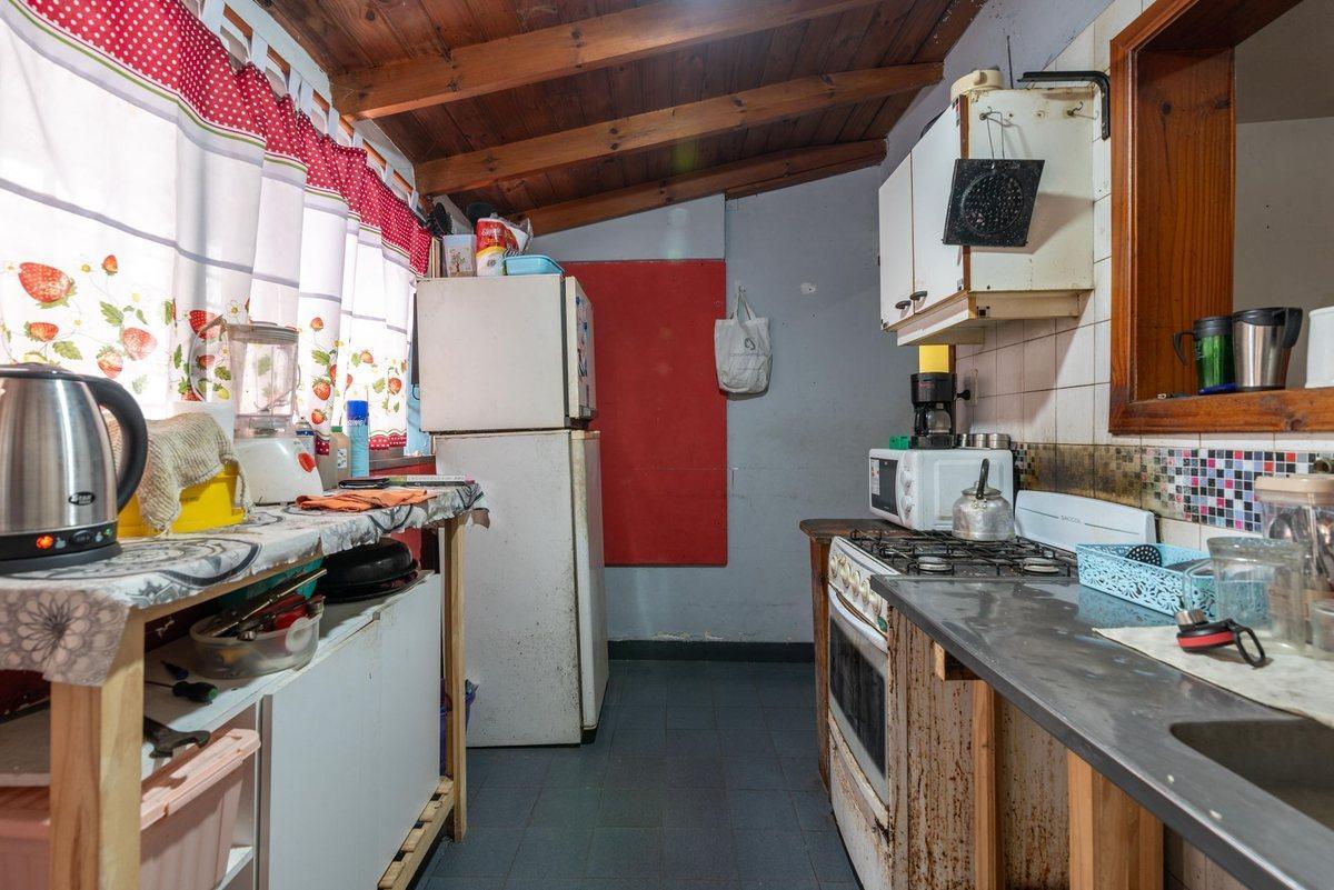 Foto de VENTA CASA MULTIFAMILIAR CASTELAR, imagen 4