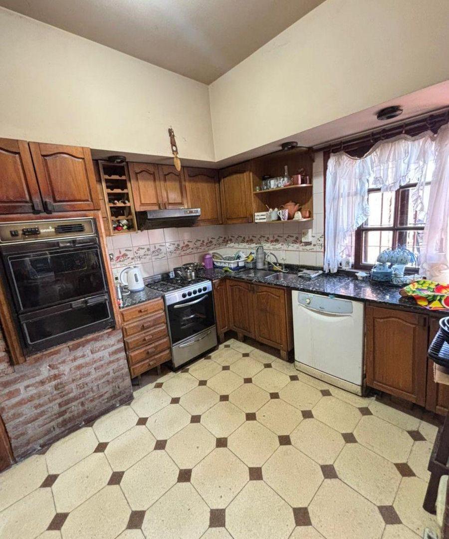 Foto de VENTA CASA 5 AMB RAMOS MEJIA PILETA APTO CREDITO, imagen 3