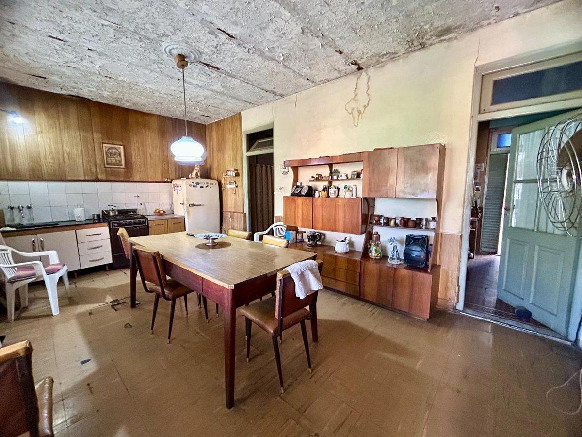 Foto de Venta/Permuta Casa 5 amb a refac Caseros Centro, imagen 5