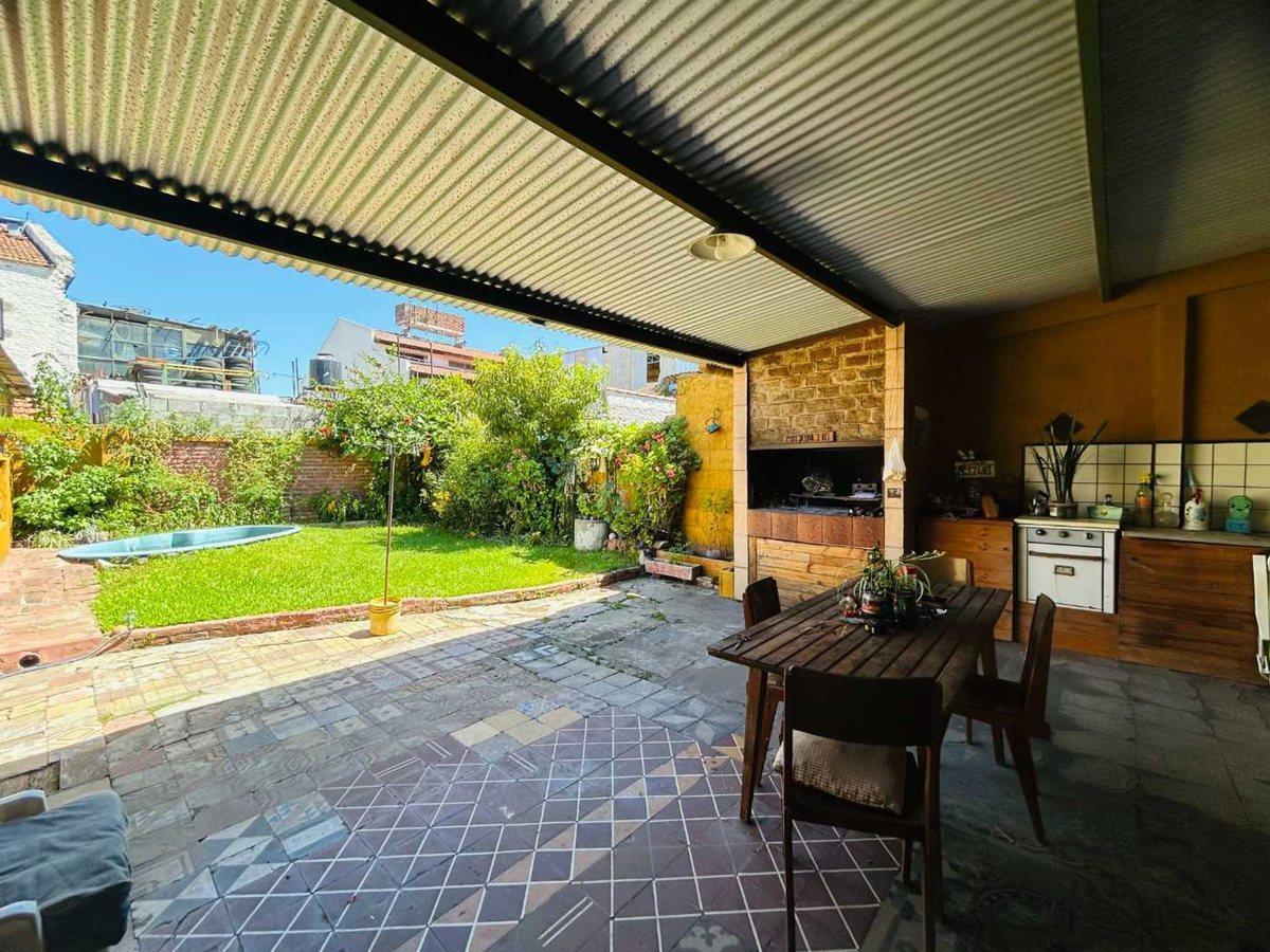 Foto de Venta/Permuta Casa 5 amb a refac Caseros Centro, imagen 3