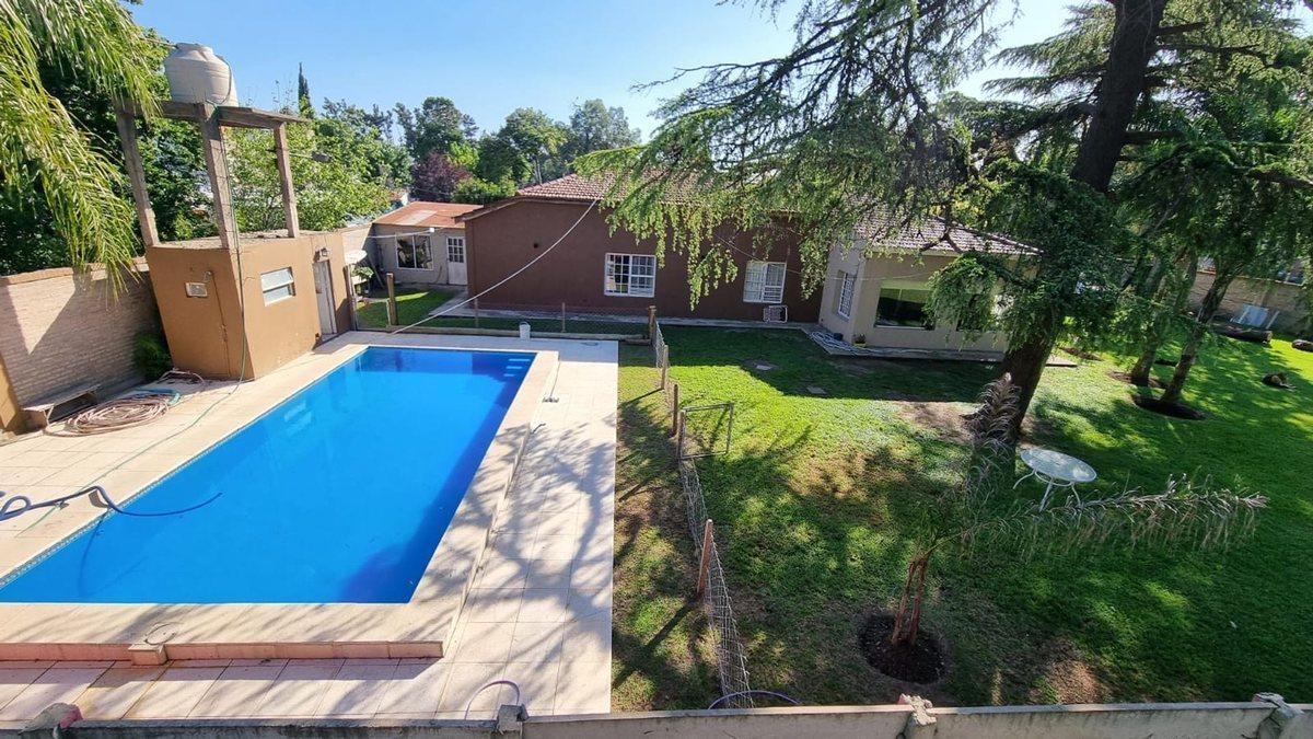 Foto de VENTA QUINTA 6 AMB PASO DEL REY PILETA PERMUTA, imagen 4
