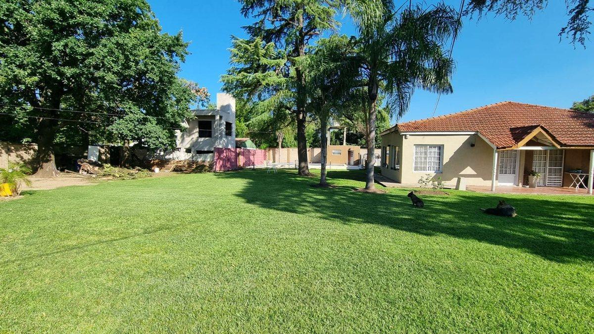 Foto de VENTA QUINTA 6 AMB PASO DEL REY PILETA PERMUTA, imagen 3