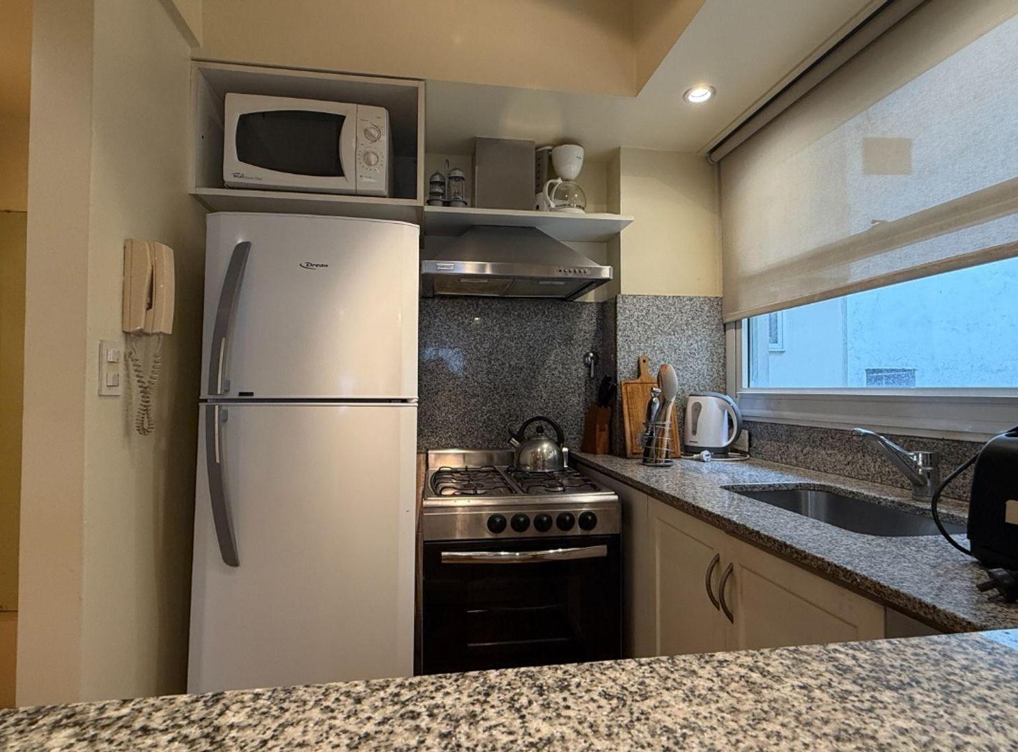 Foto de DEPTO 2 AMBIENTES EN ALQUILER AMOB. - RECOLETA, imagen 4