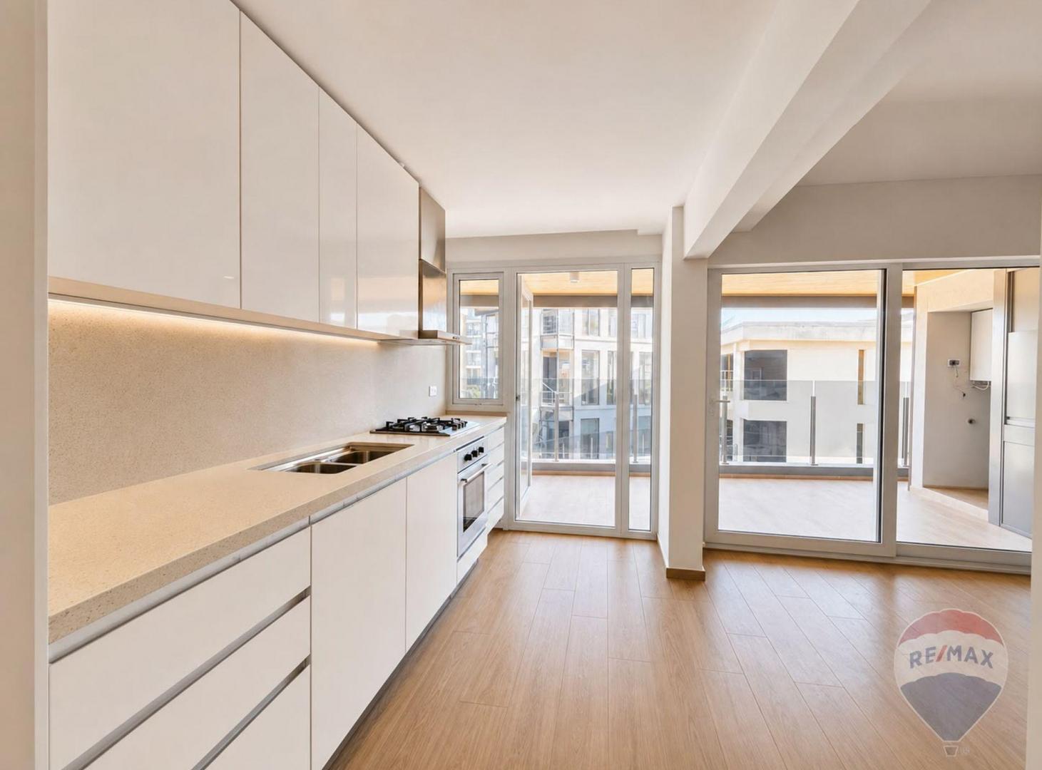 Foto de VENTA DE DEPARTAMENTO 4 AMBIENTES CON COCH FINANC, imagen 3