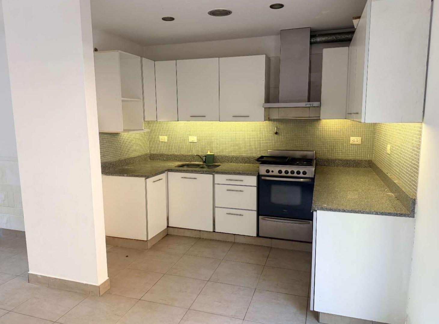 Foto de VENTA DUPLEX 3 AMB. APTO CREDITO CHILAVERT, imagen 5