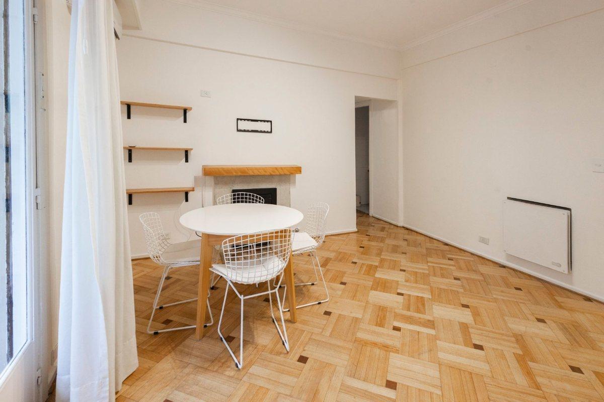 Foto de VENTA DE DEPARTAMENTO 3 AMB CON BALCON AL FRENTE, imagen 2