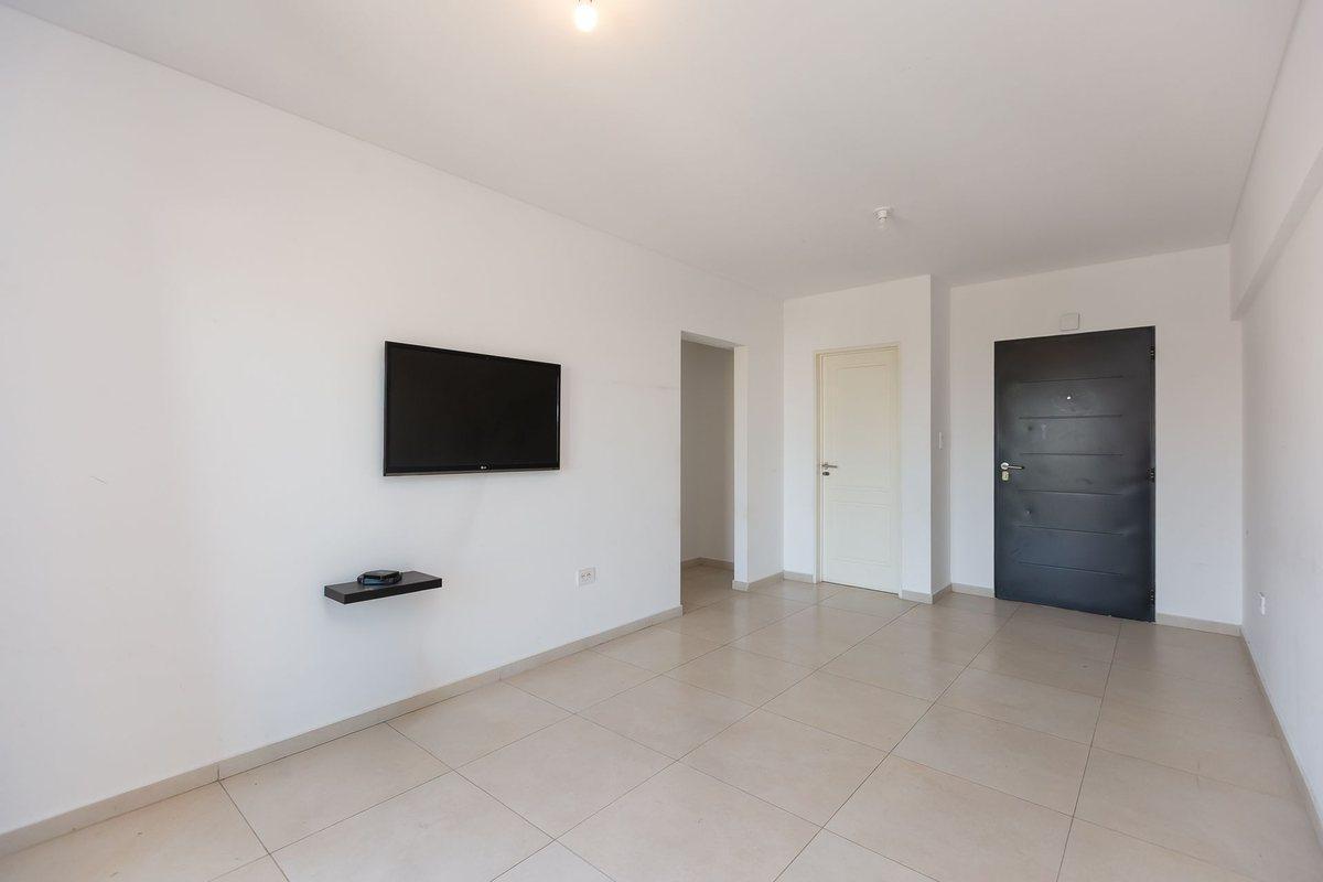 VENTA DPTO 2 AMB EN SAN MARTIN - PERMUTA